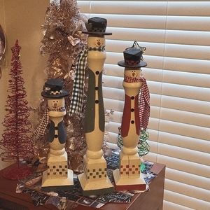 3 Wooden Snowmen